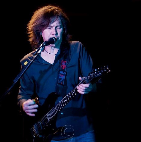 johnny ray musician singer guitarist cape town 01