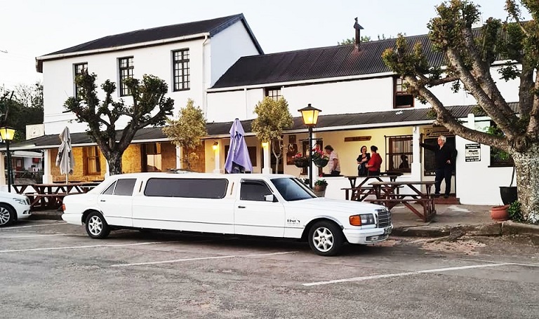 Pig & Whistle Restaurant & Bar (Bathurst)